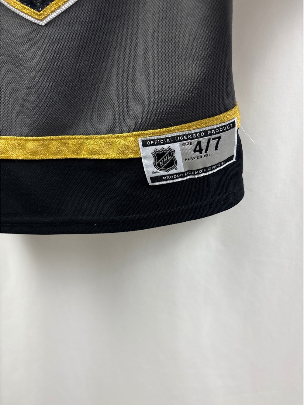 Las Vegas Golden Knights NHL Hockey Official Licensed Kids Youth Jersey Size 4/7 - Picture 2 of 7